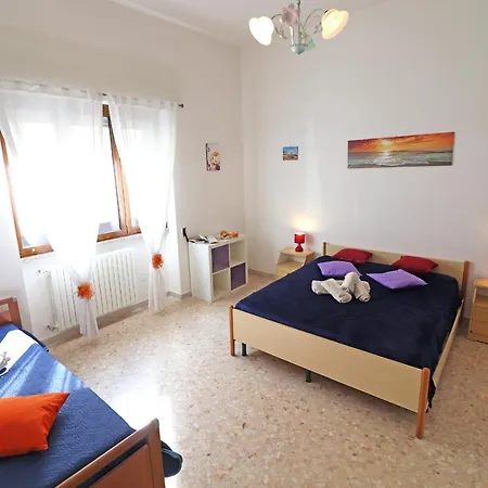 Holiday home With Wi-fi, Air Conditioning And Courtyard; Pets Allowed Otranto