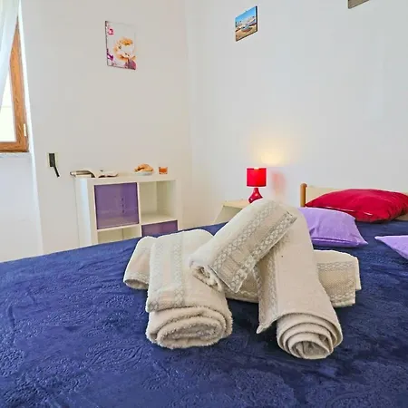 Holiday home With Wi-fi, Air Conditioning And Courtyard; Pets Allowed Otranto