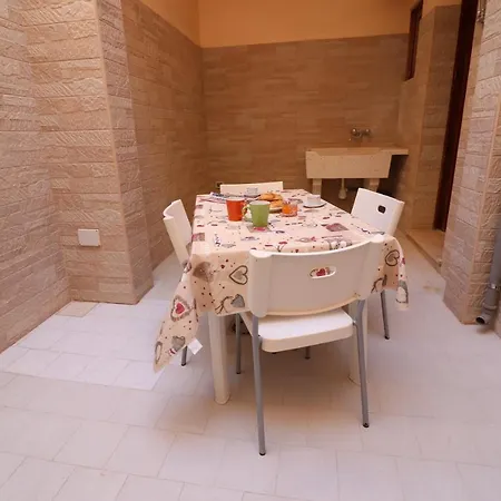 With Wi-fi, Air Conditioning And Courtyard; Pets Allowed * Otranto