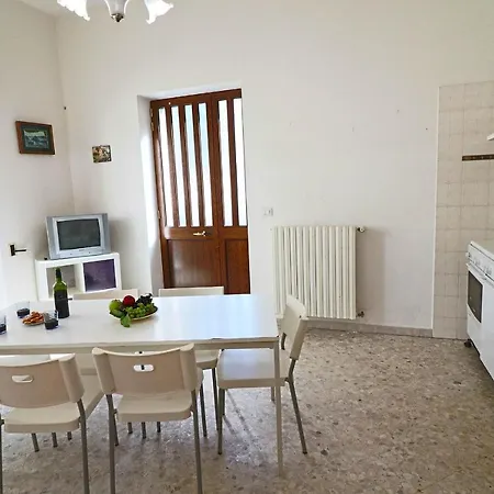 Holiday home With Wi-fi, Air Conditioning And Courtyard; Pets Allowed *